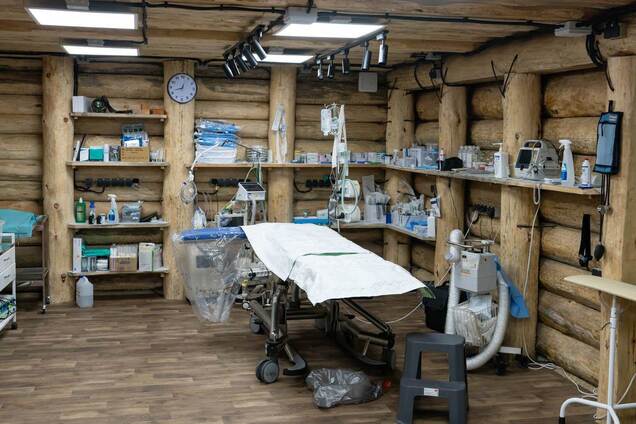 Під землею на передовій: The Guardian написала про шпиталь від 'Сталевого фронту' Ахметова, який рятує життя українських військових