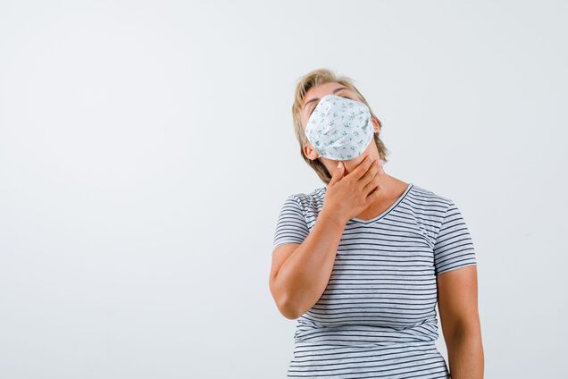 Сухе горло, першіння: причини та їх вирішення