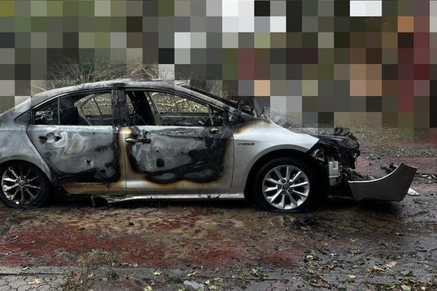 В Херсоне под удар артиллерии РФ попало авто с мамой и детьми: их забрали в больницу. Фото