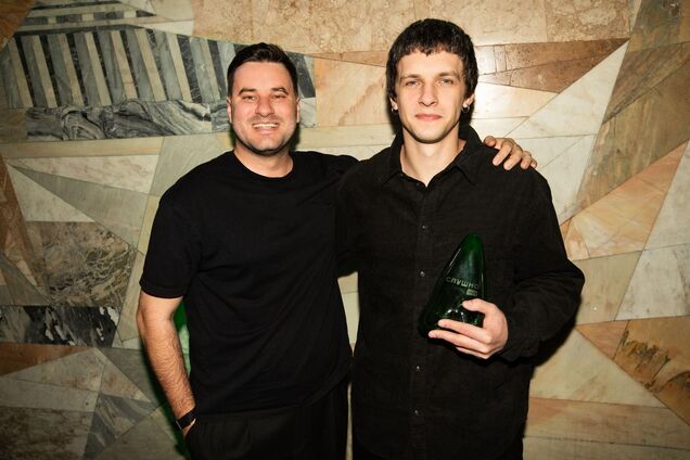 Подкаст 'Закрыл раунд' победил в премии 'Слушно' от MEGOGO