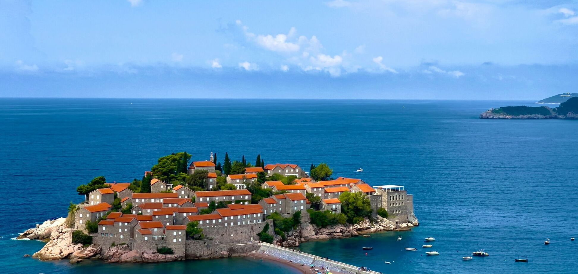 Дешево, но невероятно красиво: названо удачное направление для осеннего путешествия