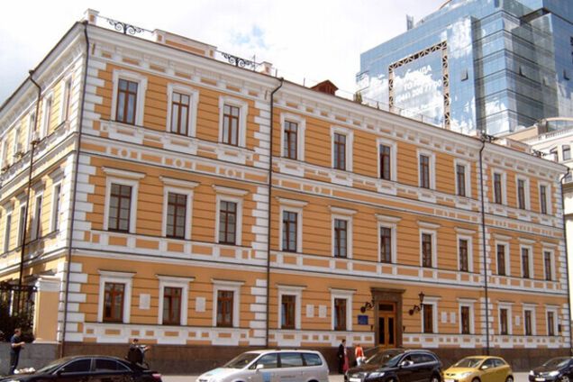 Скандал в НАН Украины. На руководящую должность могут назначить академика-коррупционера?