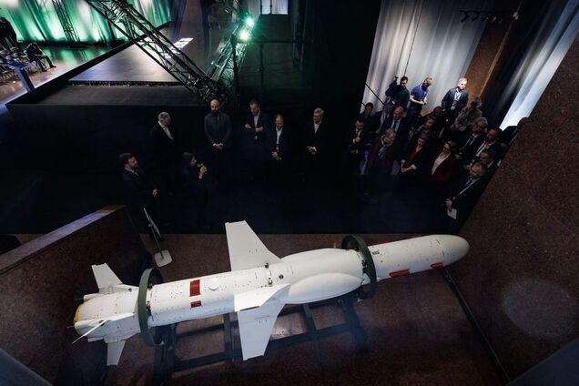 Шмигаль показав нову версію ракети 'Нептун': чим вона відрізняється від попередніх. Фото