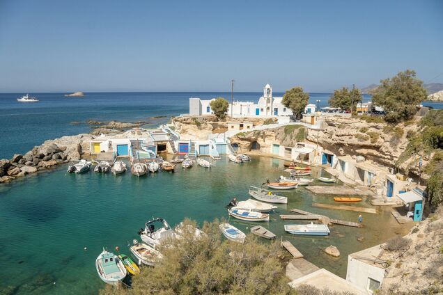 Чим вражає грецький 'острів кольорів' Мілос: чому отримав таку назву