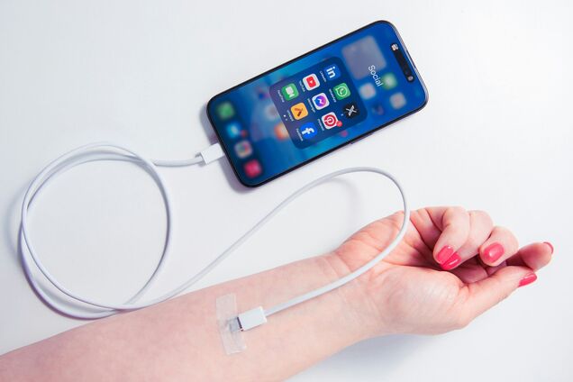 Следует помнить всем: что нельзя подключать к USB-порту смартфона