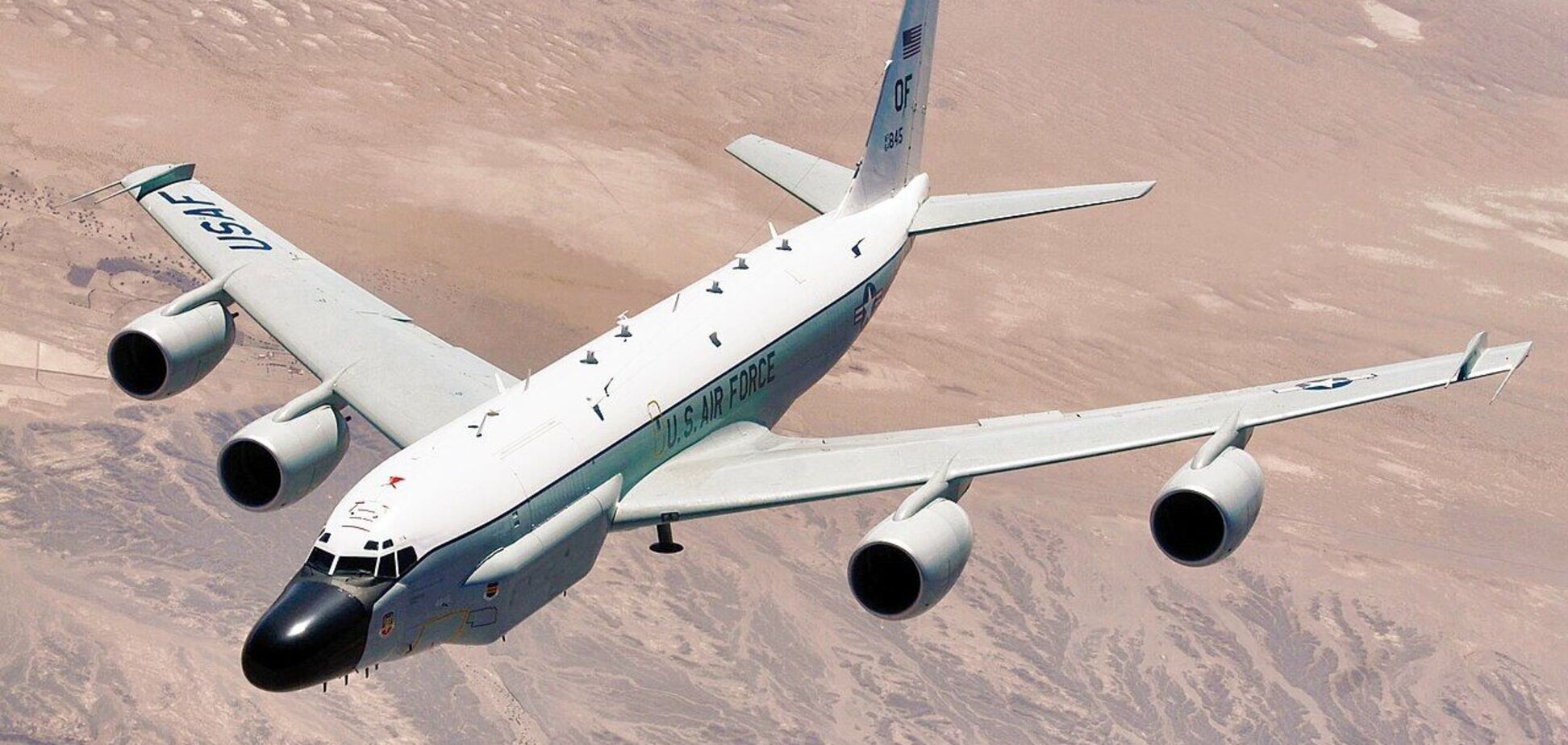 'Сделал петлю': сверхсекретный самолет-разведчик США заметили возле Калининграда