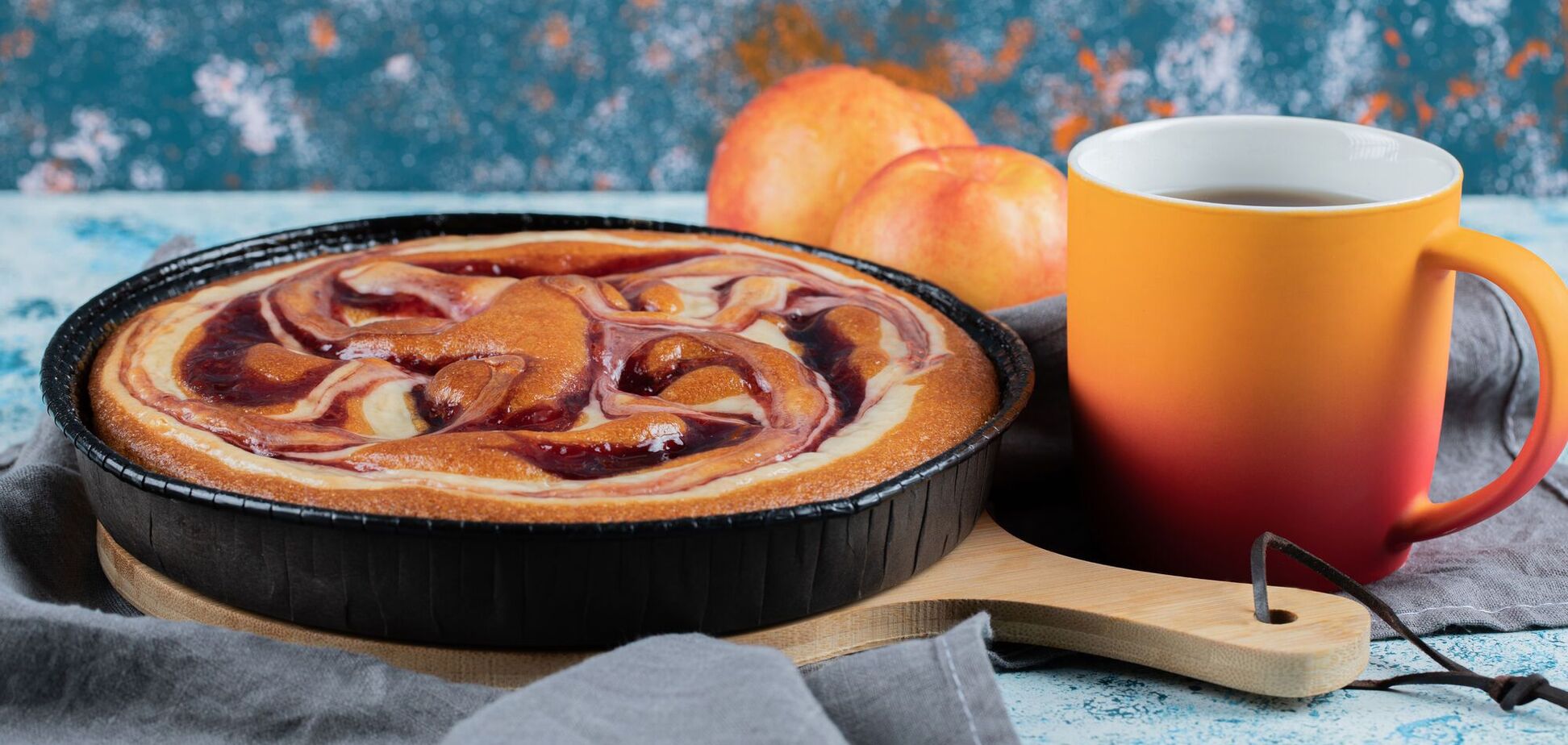 Трендовий гарбузовий пиріг 'Зебра' до чаю: встигніть приготувати цієї осені