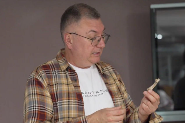 'З’їжте курку, а кістки принесіть до школи'. Вчитель біології Руслан Шаламов поділився експериментом, який обожнюють учні: в чому його суть