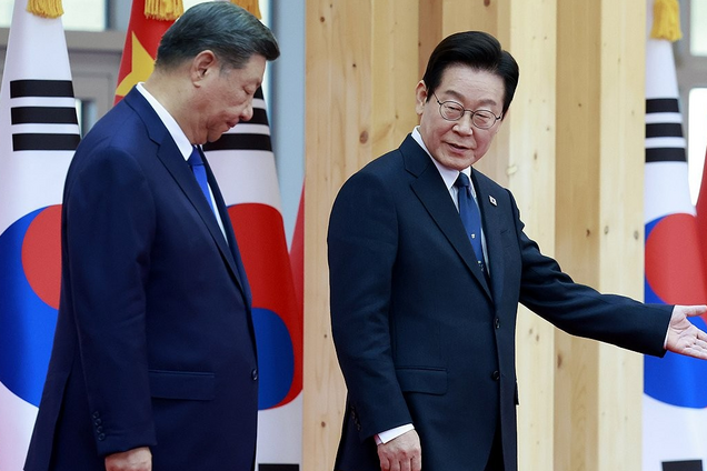 Лідери Китаю та Південної Кореї провели перші за 11 років переговори