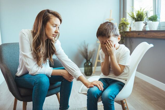 Кризові періоди розвитку дитини: Фонд Ріната Ахметова представив корисний вебінар