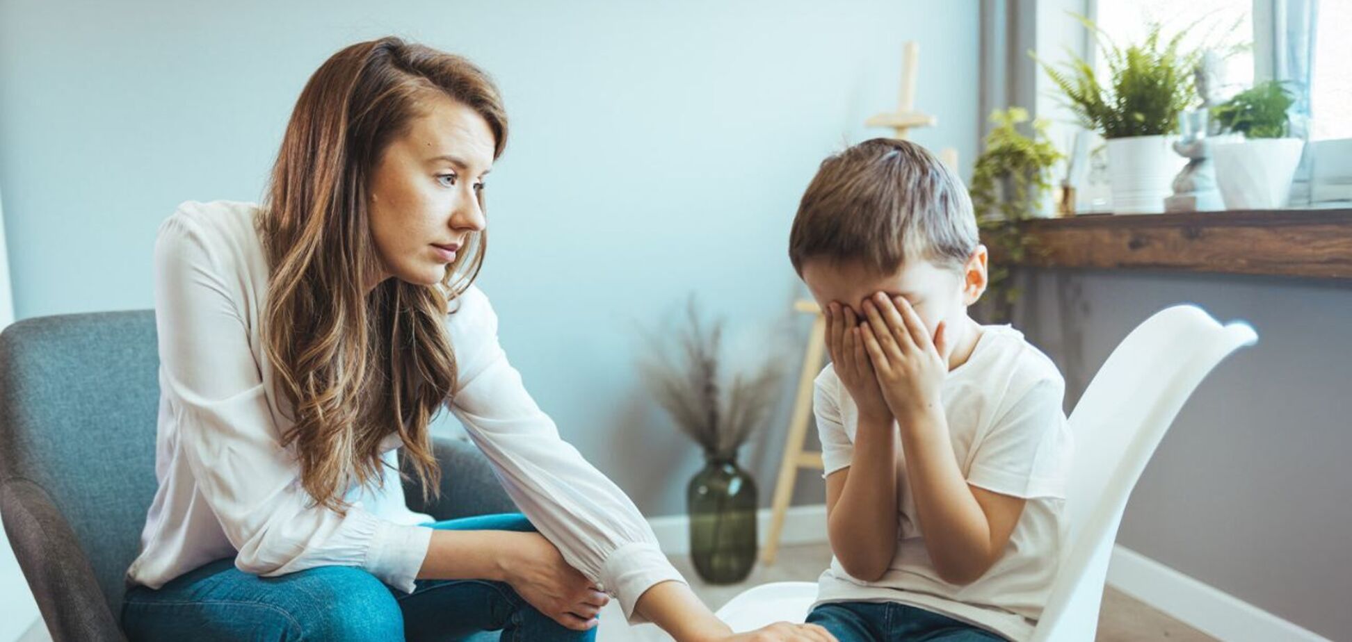 Кризові періоди розвитку дитини: Фонд Ріната Ахметова представив корисний вебінар