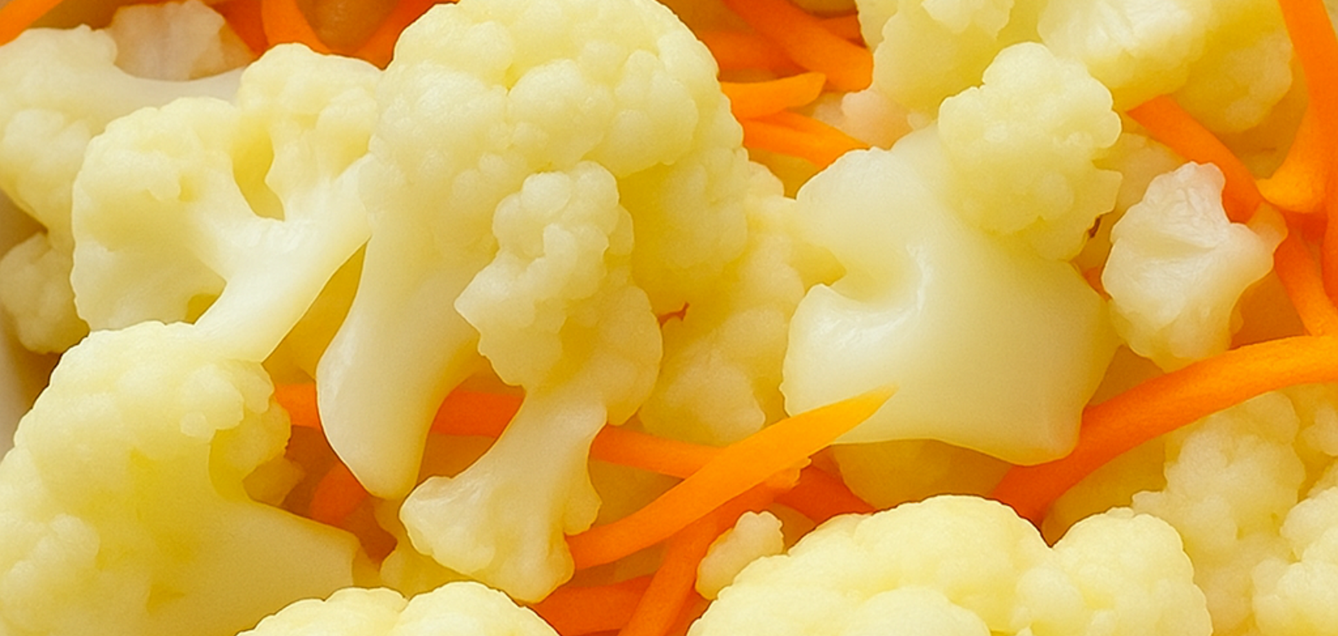 Как вкусно замариновать цветную капусту: с морковью и чесноком