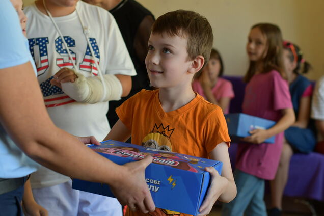 Сила в знаниях 2.0: Favbet Foundation передал помощь детям с особыми потребностями