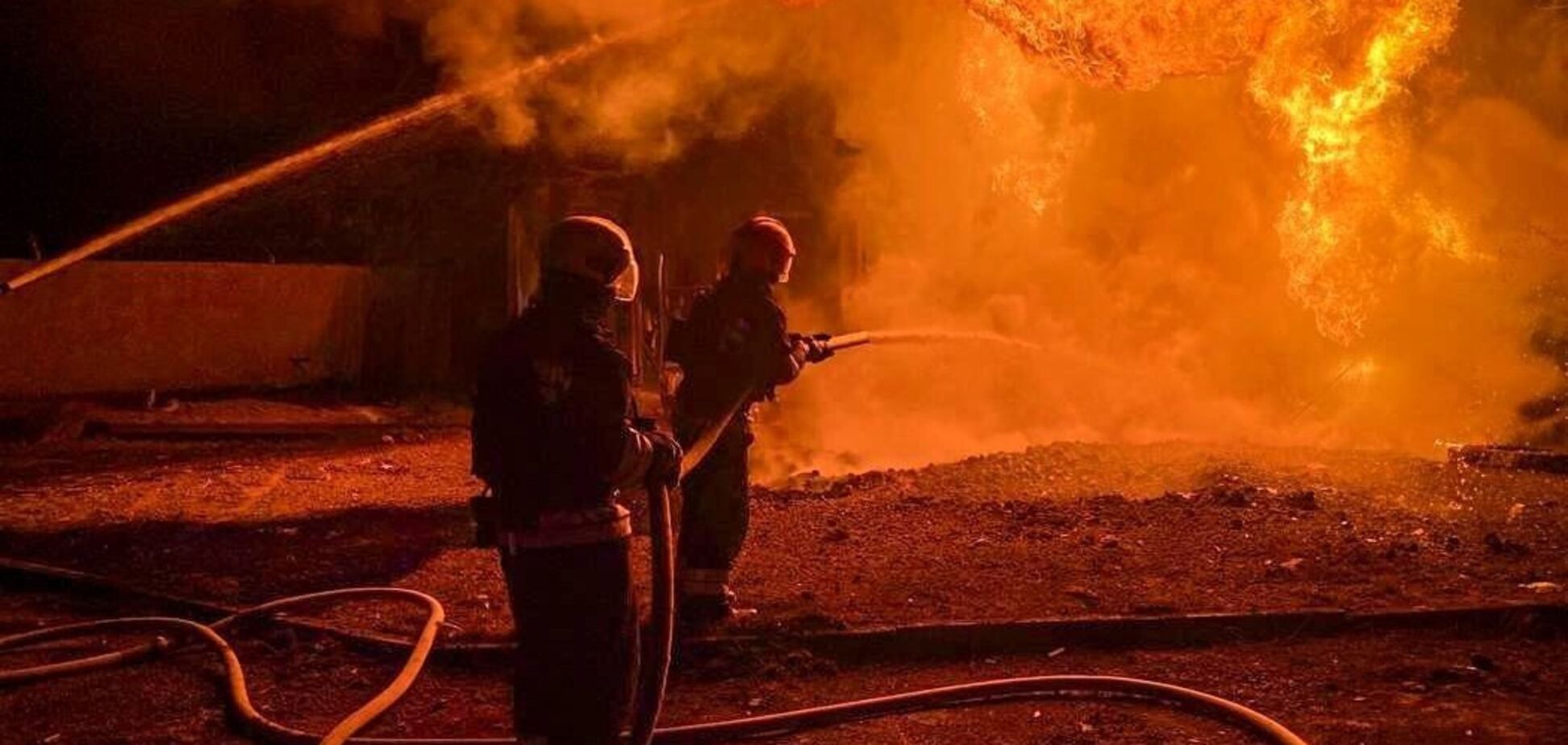 Окупанти масовано атакували Одещину дронами: спалахнули пожежі, є постраждалий. Фото і відео