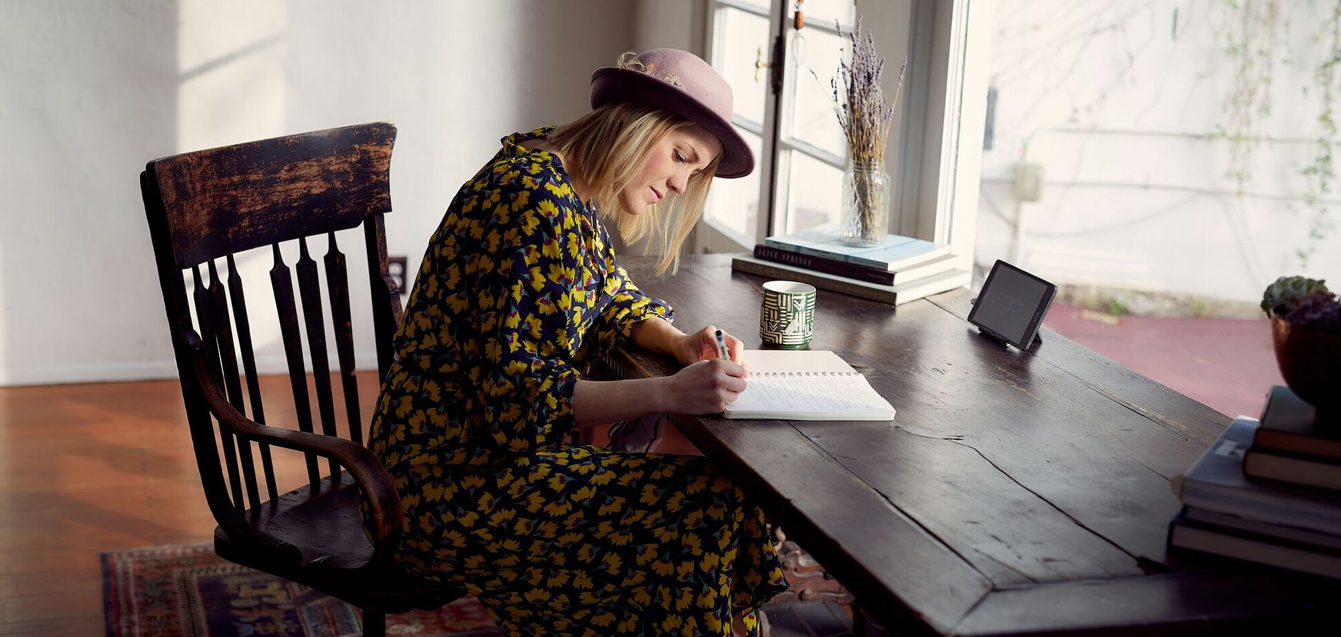 Вместе или отдельно? Как правильно писать 'нізвідки'