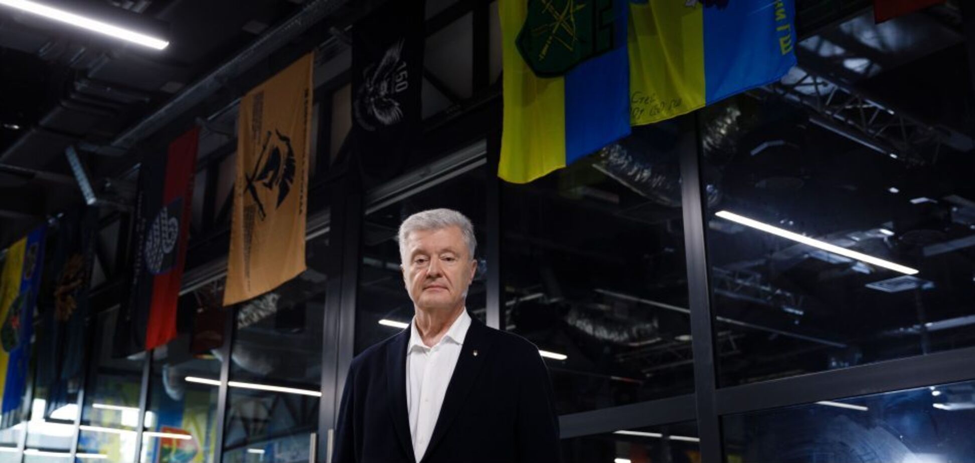 'Украина попала в опасный политический шторм': Порошенко призывает к отставке правительства и формированию государственной коалиции в Раде