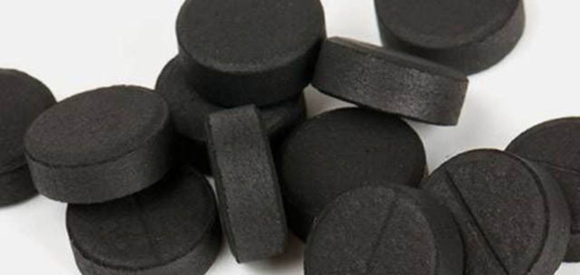 Белый и черный уголь: в чем разница и что лучше выбрать