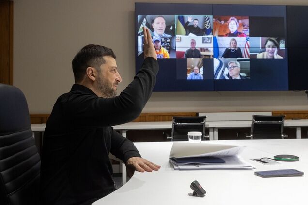 'Важливо все реалізовувати': Зеленський обговорив із сенаторами США потреби у зброї і збільшення санкційного тиску на Росію. Відео