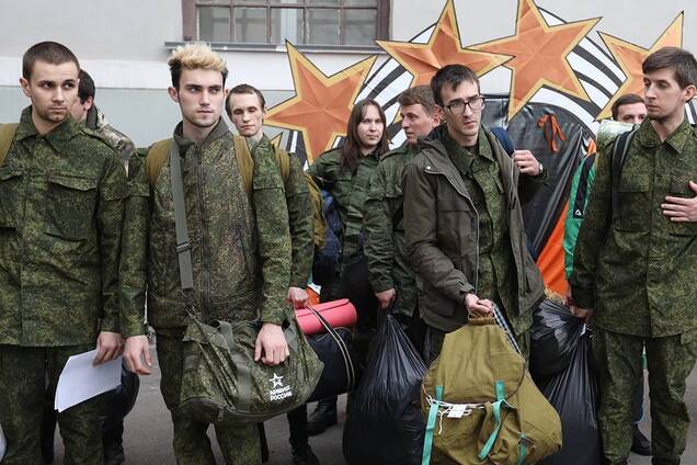 РФ почала мобілізувати резервістів на окупованій Луганщині – ОВА