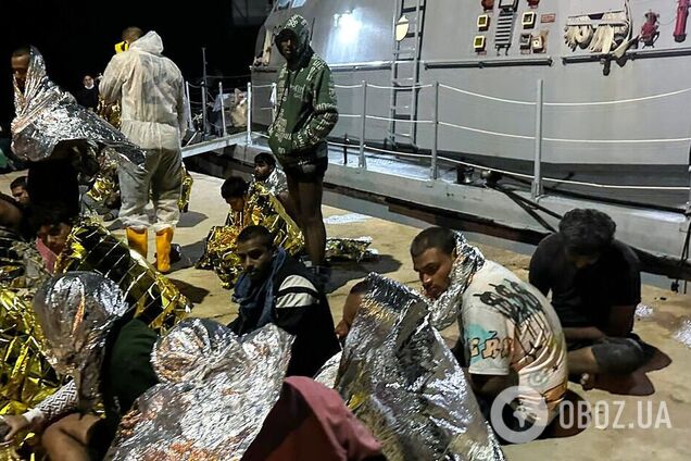 Поблизу узбережжя Лівії перекинувся човен із мігрантами з Бангладешу: є загиблі. Фото