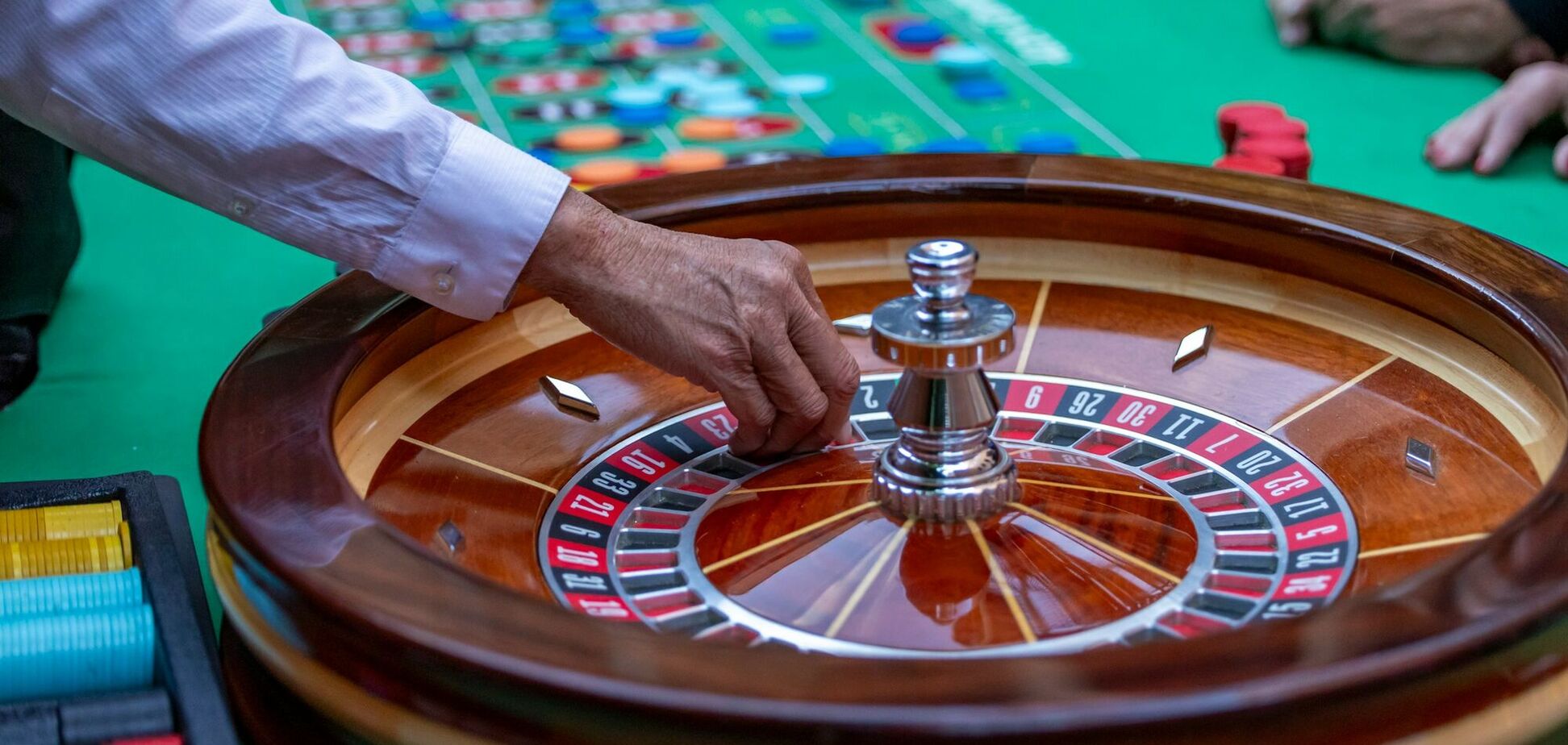 Ілюстрація - крупʼє в казино