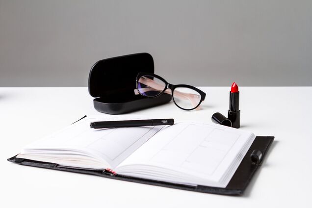 Як правильно українською: чехол чи чохол? Відповідь вас здивує