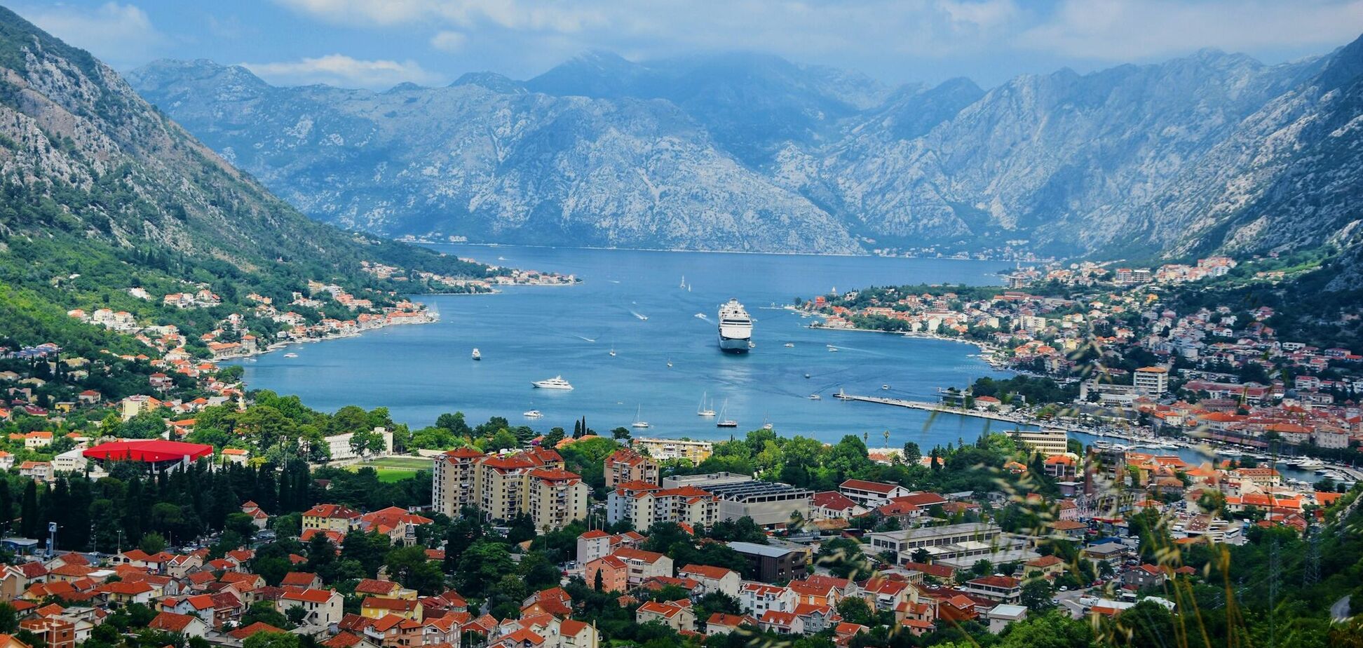 Красивая как Италия и Испания, но дешевле: туристам посоветовали маленькую страну в Европе