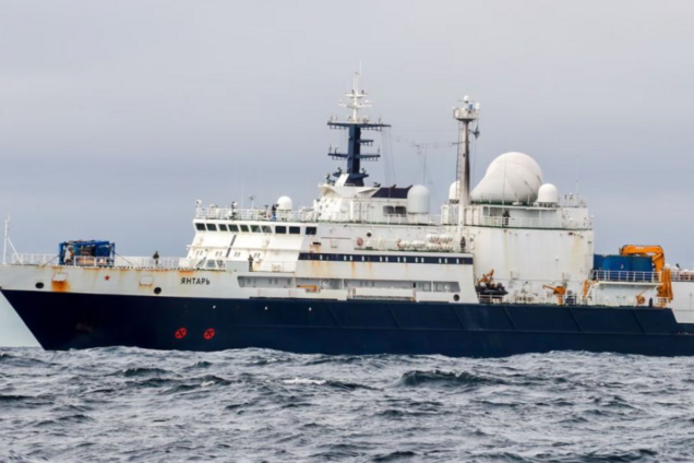 Российский разведывательный корабль заходил в британские воды: министр обороны рассказал об инциденте с лазерной атакой. Видео