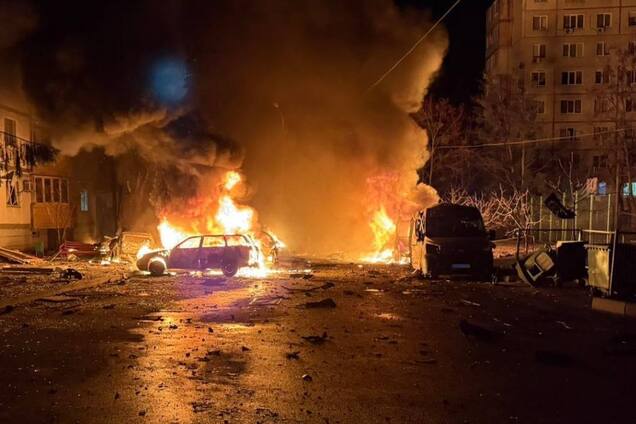 Разрушенные здания, десятки пострадавших и эвакуированных: власти показали Харьков после атаки РФ. Фото и видео