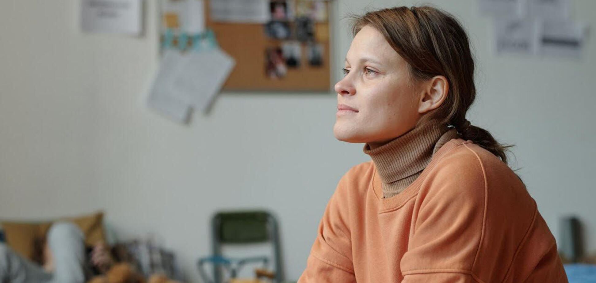 Как поддержать себя в вынужденной эмиграции: советы от психолога Фонда Рината Ахметова