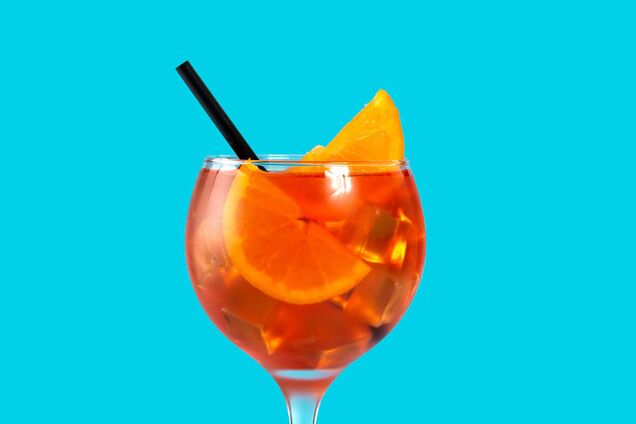 Як правильно пити Aperol Spritz: італійські експертки розкрили секрет