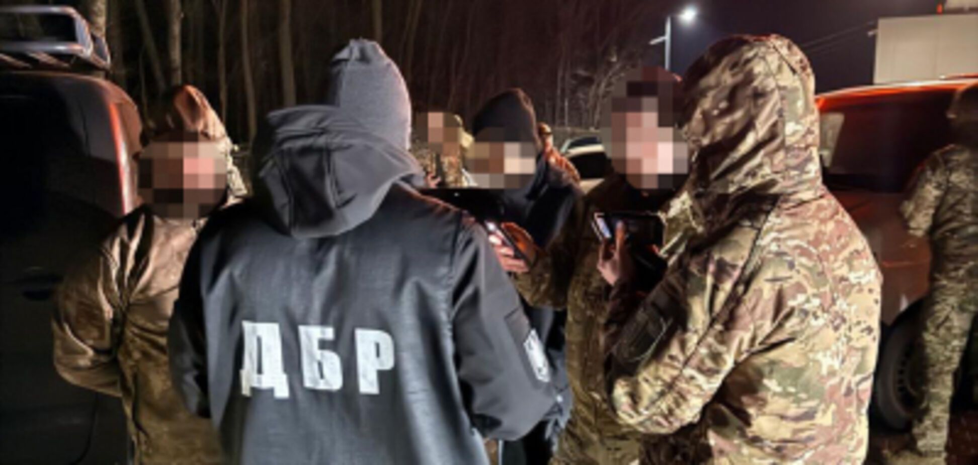 Помогал военным бежать из частей: на Сумщине задержали бывшего руководителя ТЦК. Фото