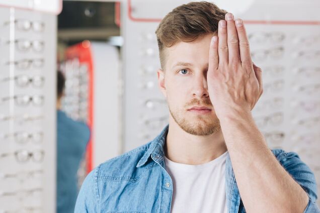 Хвороби очей, з якими не мобілізують в Україні: перелік та нюанси