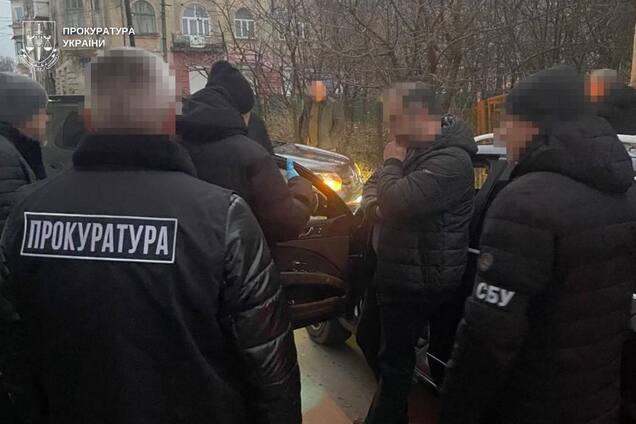 Фіктивні опікунство, інвалідність і хвороби: в Україні викрили ще чотири схеми ухилення від мобілізації. Фото