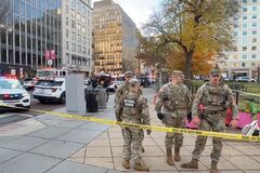 У США неподалік від Білого дому стріляли у двох бійців Нацгвардії: усі подробиці. Відео