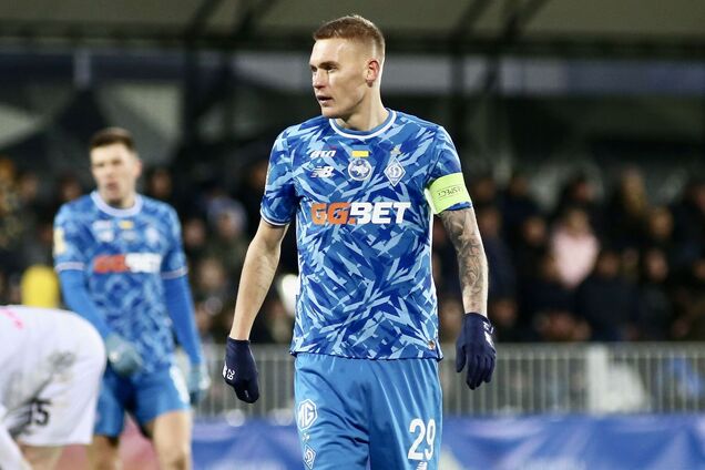 'Динамо' битиметься з 'Омонією'