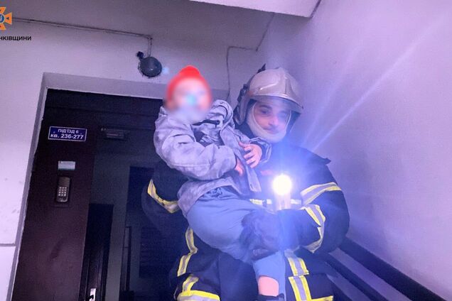 В Ивано-Франковске в квартире взорвалась зарядная станция и вспыхнул пожар: могли пострадать дети. Фото и видео