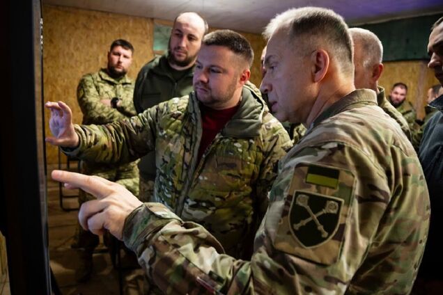 'Враг задействовал оперативный резерв': Сырский заверил, что ВСУ блокируют попытки армии РФ штурмовать Покровск и Мирноград