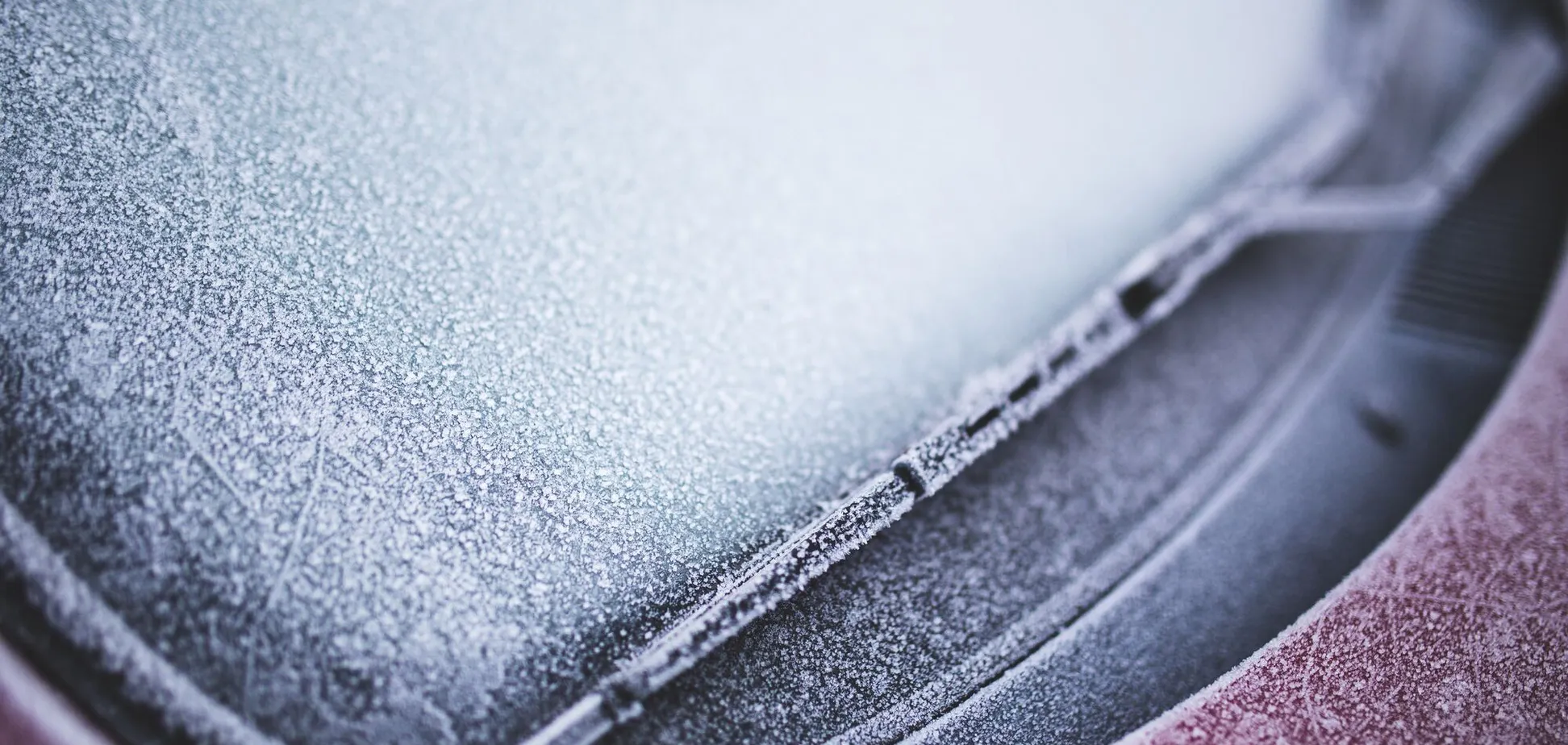 Як розморозити лобове скло за лічені хвилини: простий лайфхак