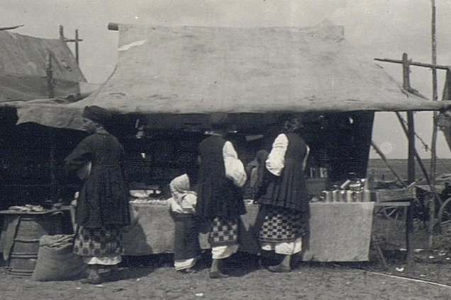 В сети показали ярмарку в Чернигове: кадрам более 100 лет