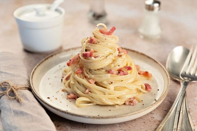 Класична 'Карбонара', яку легко приготувати в домашніх умовах: не гірша, ніж у ресторанах