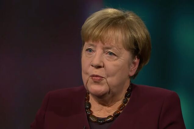 'Треба просто жити з фактом, що агресія проти України відбулася': Меркель заявила, що її політика щодо РФ була правильною