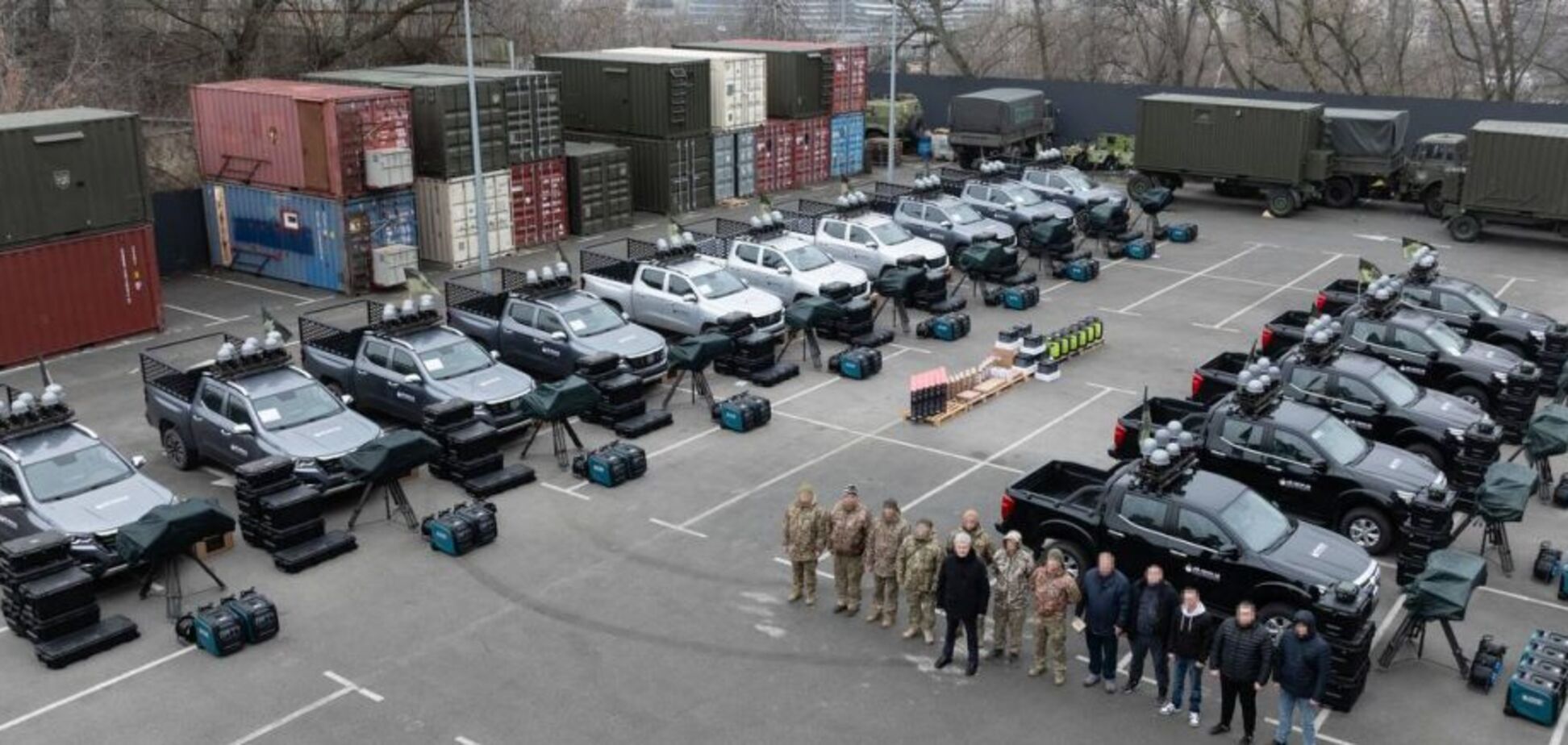 Порошенко передал подразделениям Нацгвардии комплексы 'Ай-Петри' для прикрытия критической инфраструктуры