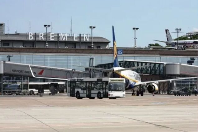 Неизвестный дрон парализовал работу аэропорта Бремена: появились подробности