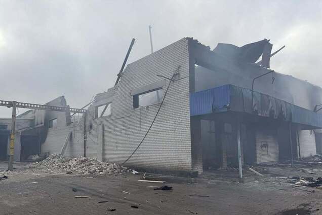 Стан складу після атаки, 3 листопада 2025 року
