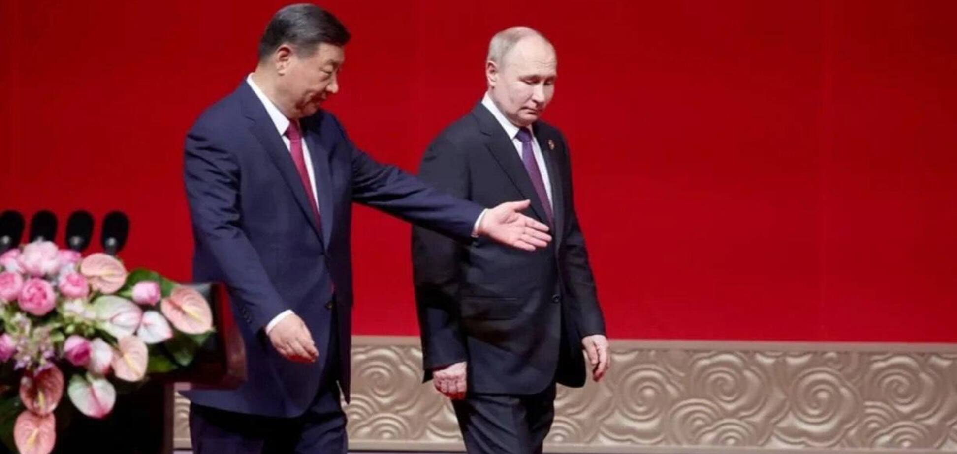 Си Цзиньпин - Путину: только посмотрите, какую прекрасную могилу мы вырыли для вашей страны