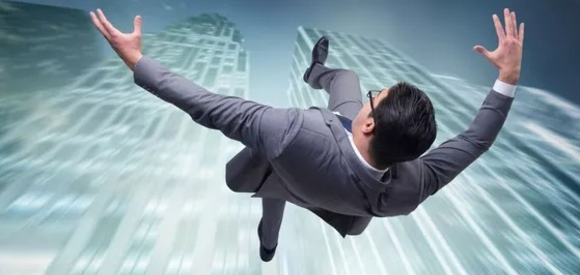 Відбулось прискорення падіння в прірву російської економіки