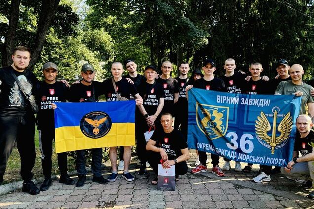 Как равный – равному: ветераны обороны Мариуполя развивают подходы посттравматического роста для помощи военным