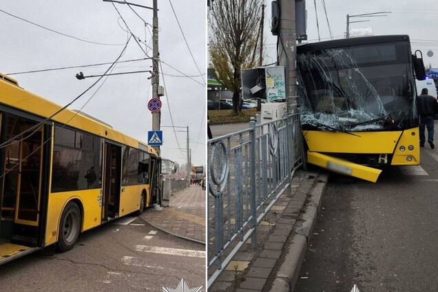 У Києві автобус протаранив електроопору: є постраждалі. Подробиці та фото