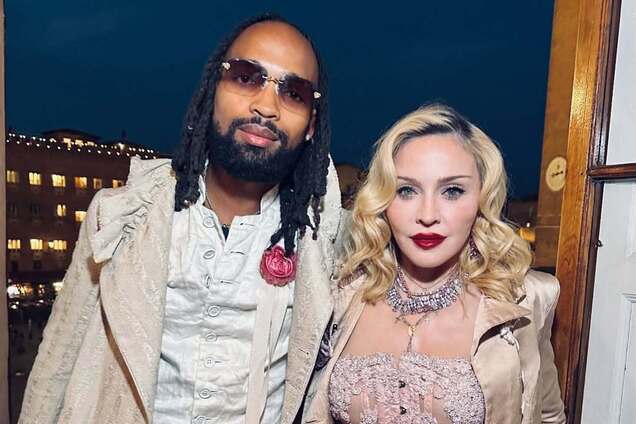 Мадонна тайно обручилась с младшим на 37 лет возлюбленным: как отреагировала семья поп-дивы и что известно об их брачном контракте